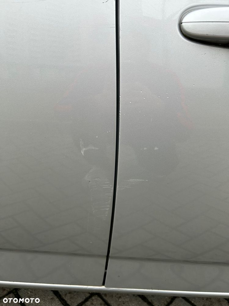 Ford Mondeo 1.6 T Ghia - 10