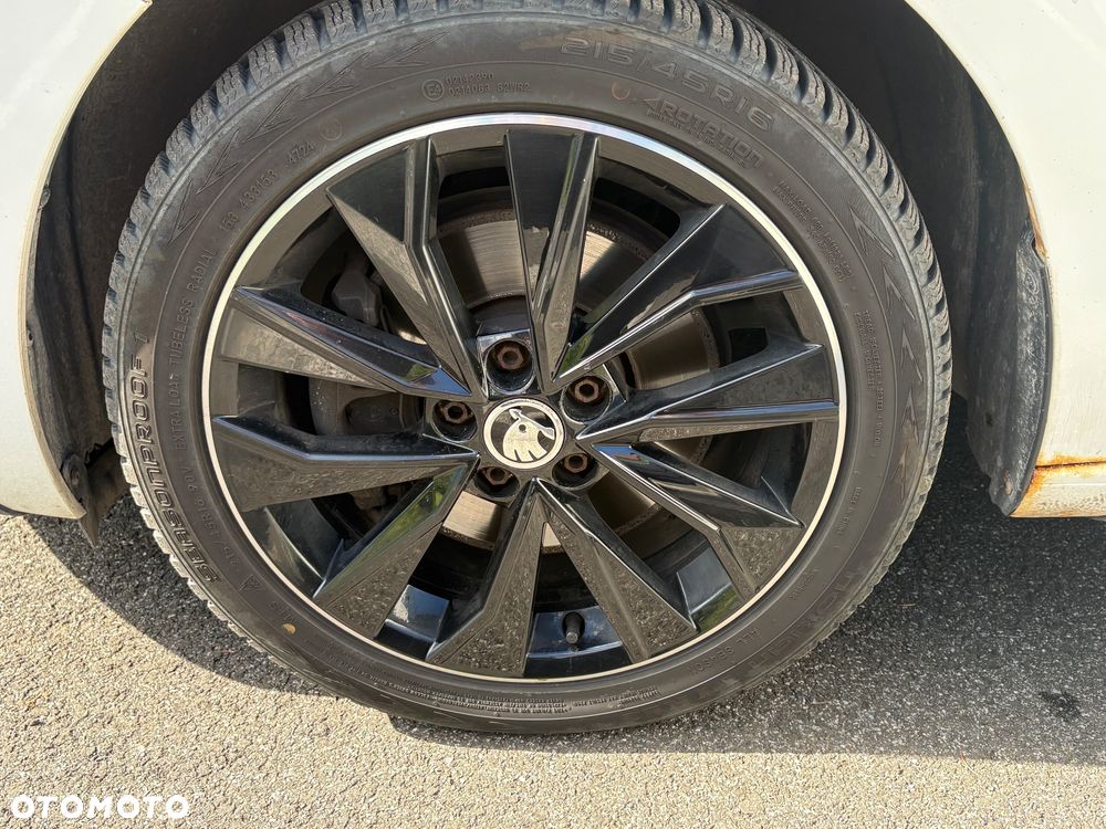 Skoda RAPID 1.6 TDI DPF Monte Carlo - 28