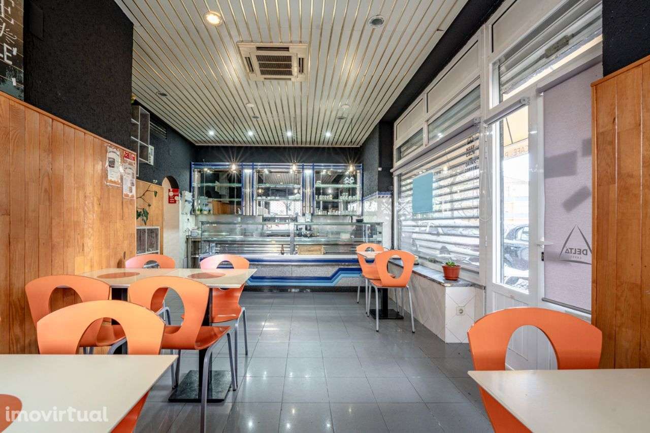 Estabelecimento comercial em Almada - Grande imagem: 2/12
