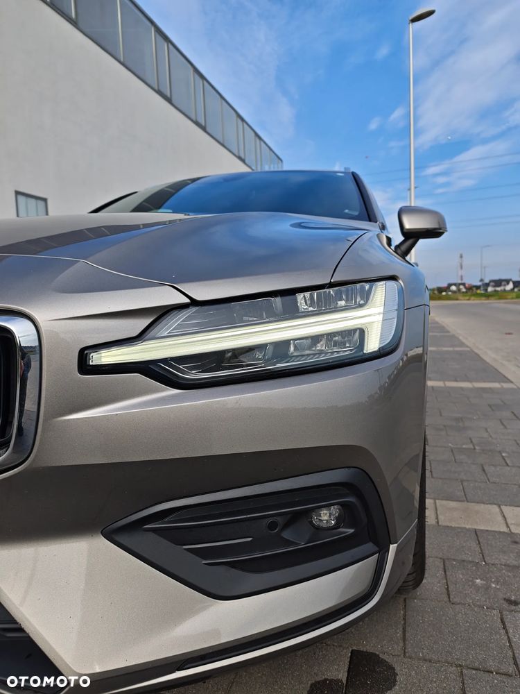 Volvo V60 D3 Drive-E Momentum - 36