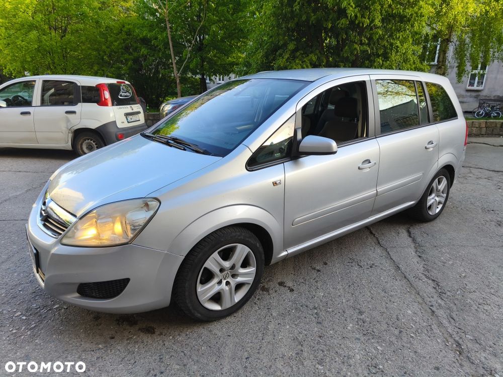Opel Zafira - 3
