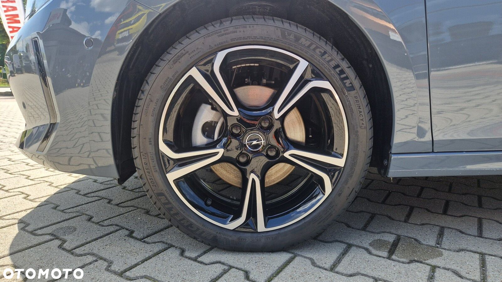 Opel Corsa 1.2 GS S&S - 10