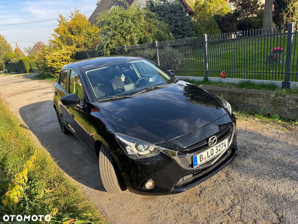 Mazda 2 2015 photo 2