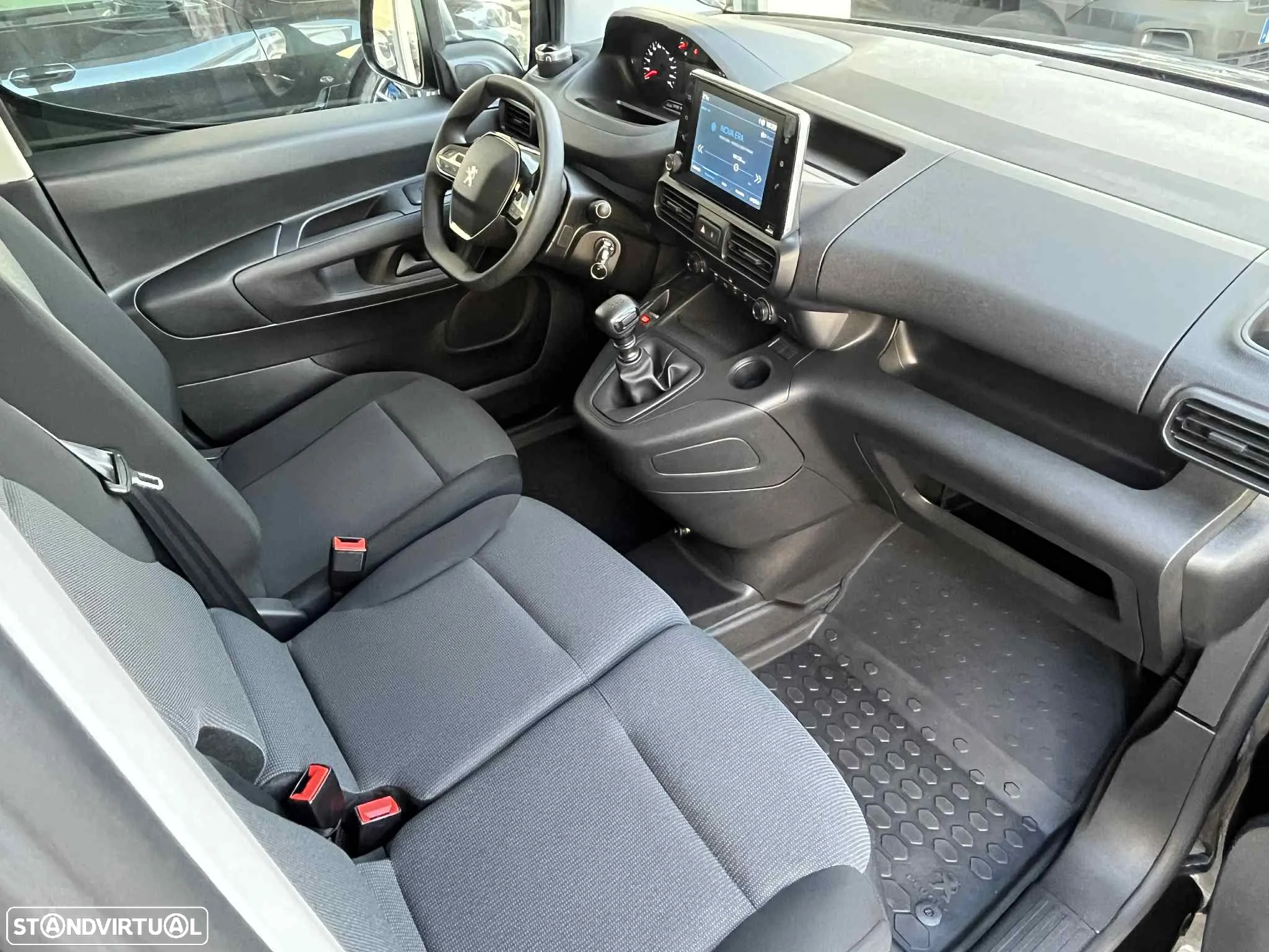 Peugeot Partner Premium Standard 1.5 BlueHDi 130cv - 13