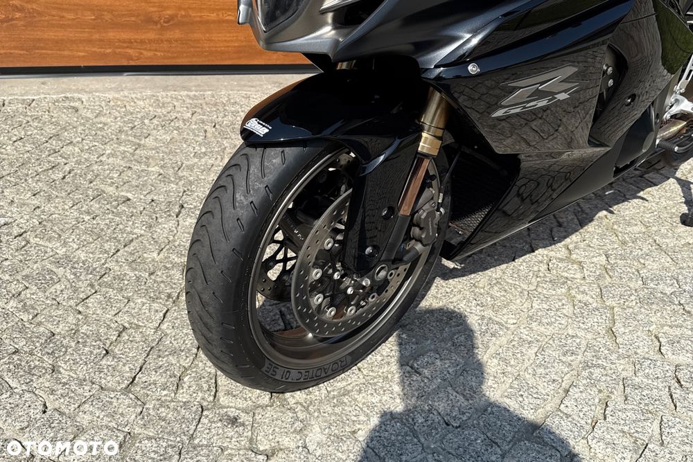 Suzuki GSX-R - 16