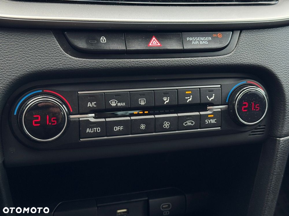 Kia Ceed 1.5 T-GDI M - 9