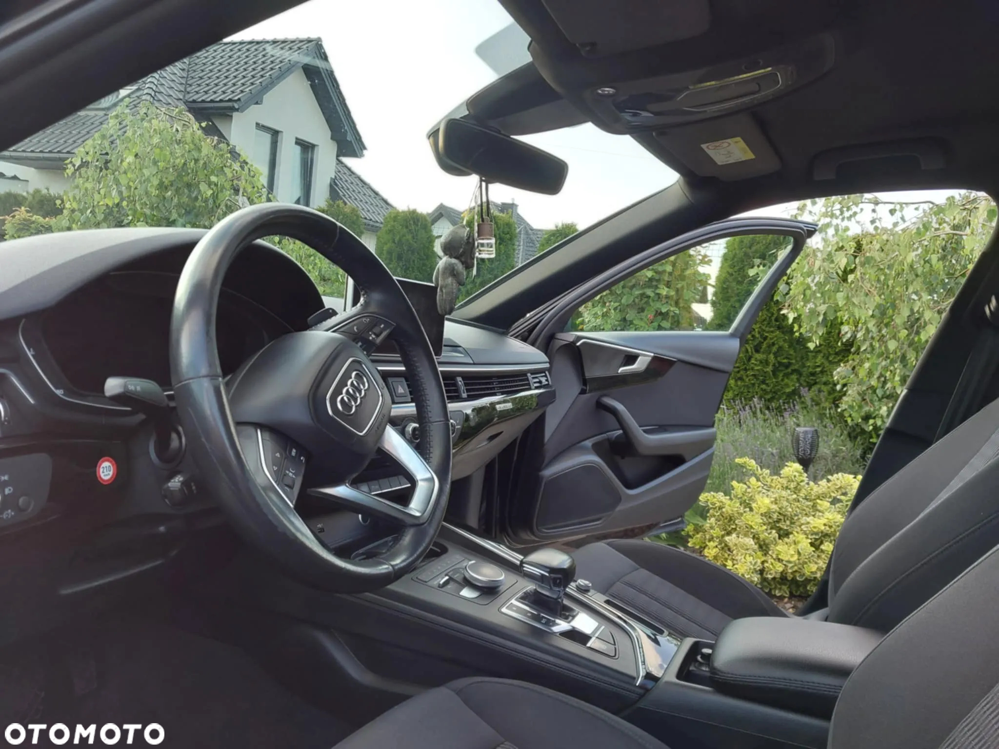 Audi A4 2.0 TDI Quattro Design S tronic - 22