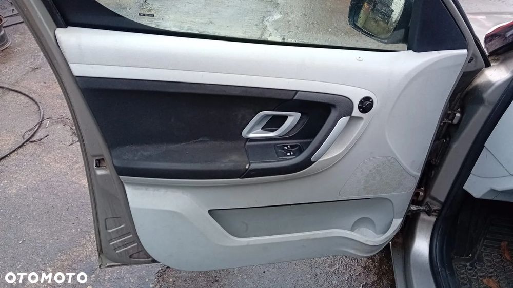 TYLKO CZĘŚCI Skoda Roomster I 5J 1.9 tdi bsw 105KM 77kW 06r-10r Lakier 9202 - 7