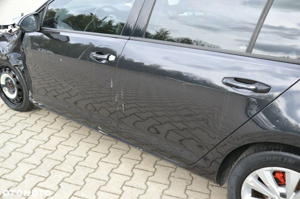 Volkswagen Golf - 15
