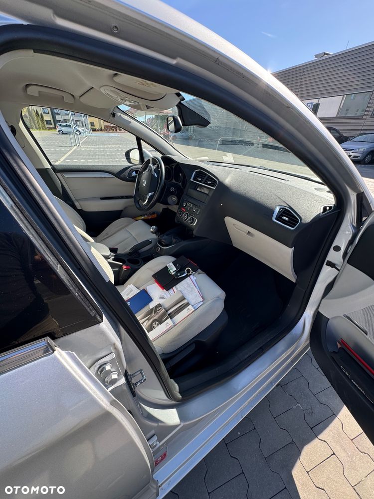 Citroën C4 1.6 HDi Exclusive - 8