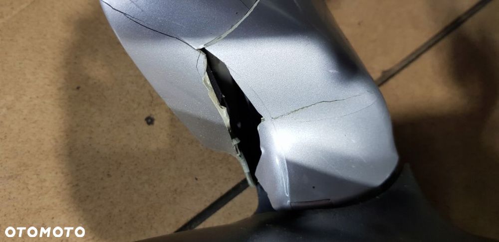 Kia Sportage II Lusterko Lewe 5PIN - 4