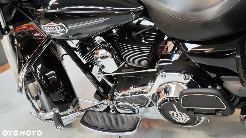 Harley-Davidson Touring Electra Glide - 32