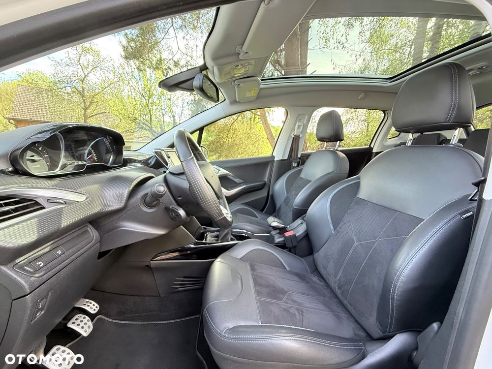 Peugeot 2008 PureTech 110 Stop&Start Crossway - 16