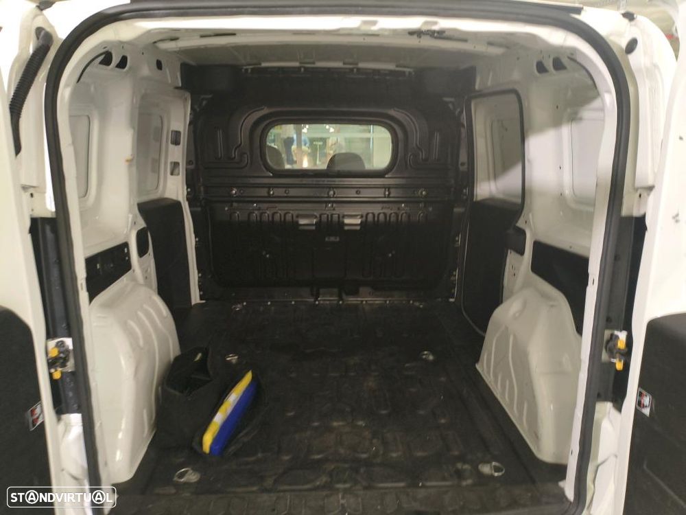 Fiat DOBLO CARGO 1.6 MJ SX 3L - 8