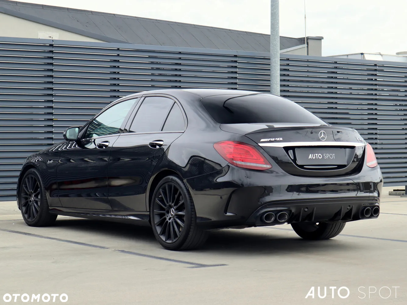 Mercedes-Benz Klasa C 43 AMG 4MATIC - 3