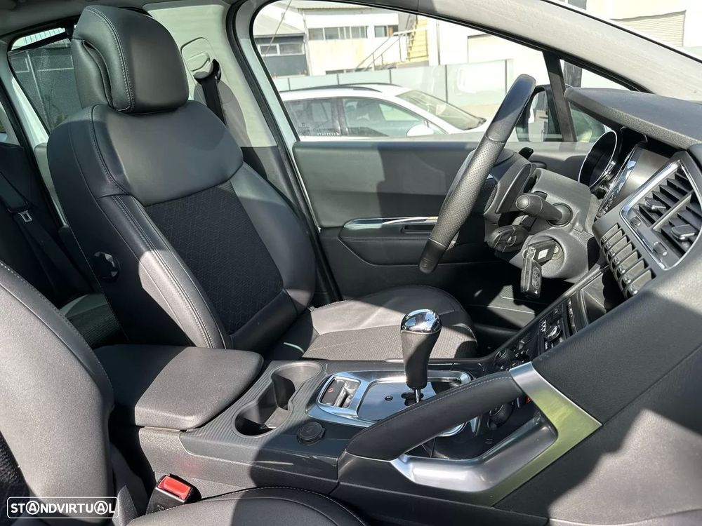Peugeot 3008 1.6 e-HDi Allure 2-Tronic - 58