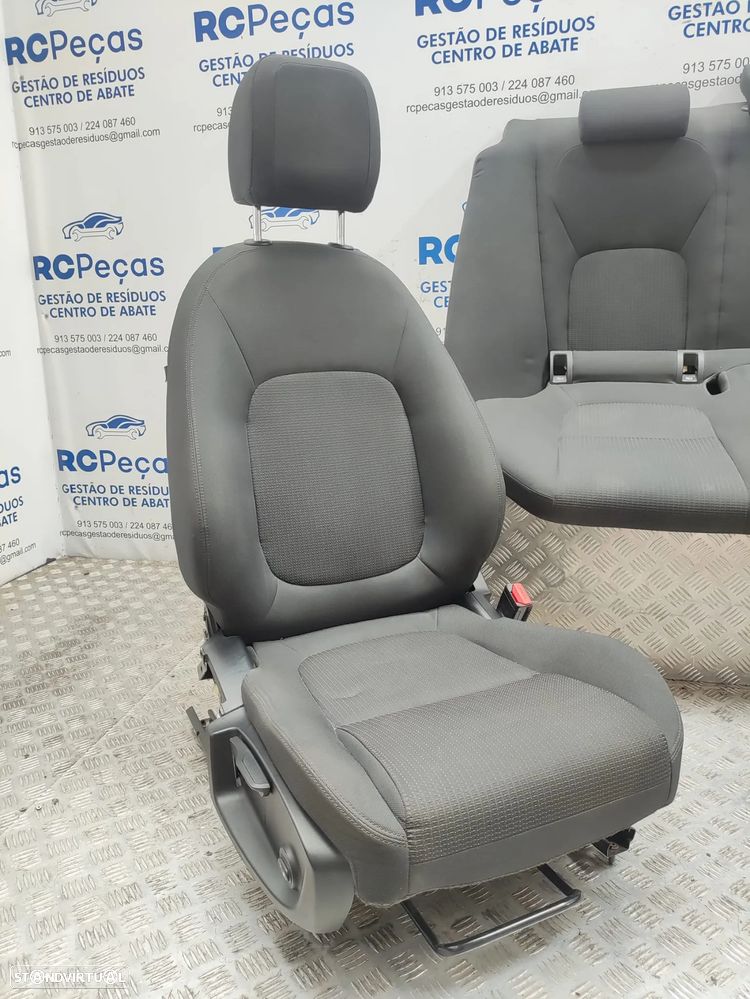 Conjunto de bancos em tecido Jaguar XE X760 elétricos - 7
