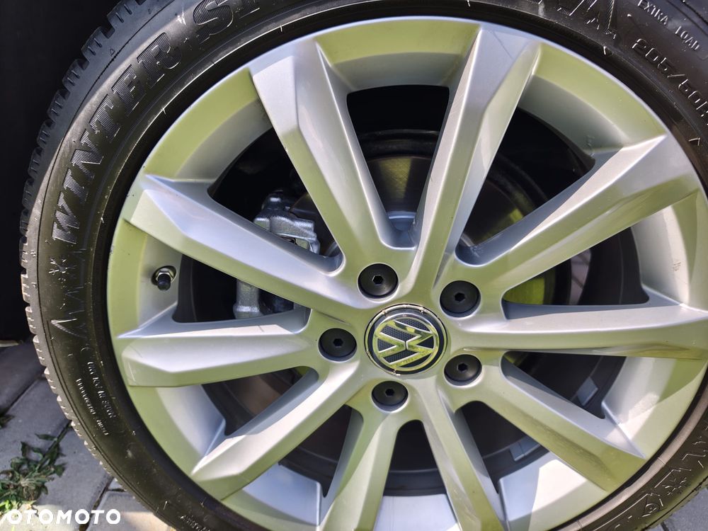 Volkswagen Touran 2.0 TDI DPF BlueMotion Technology Highline - 19