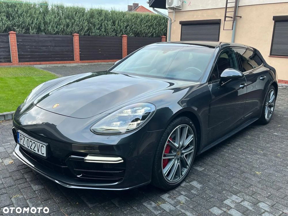Porsche Panamera GTS GPF Sport Turismo - 1