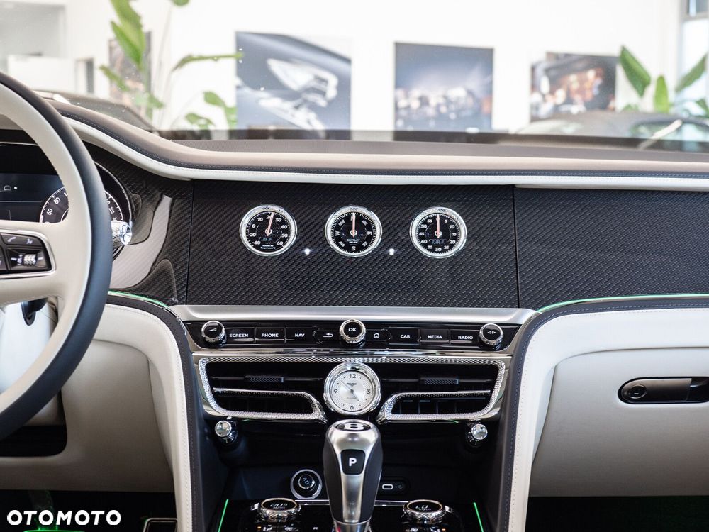 Bentley Flying Spur - 17