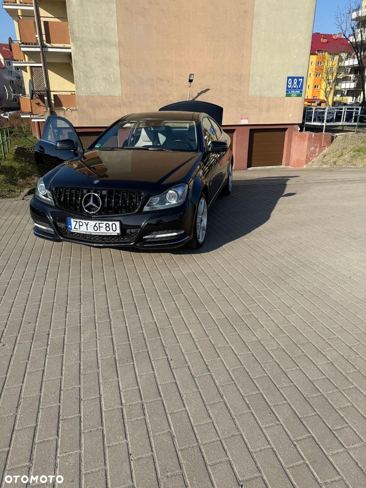 Mercedes-Benz Klasa C 250 CGI BlueEff - 3