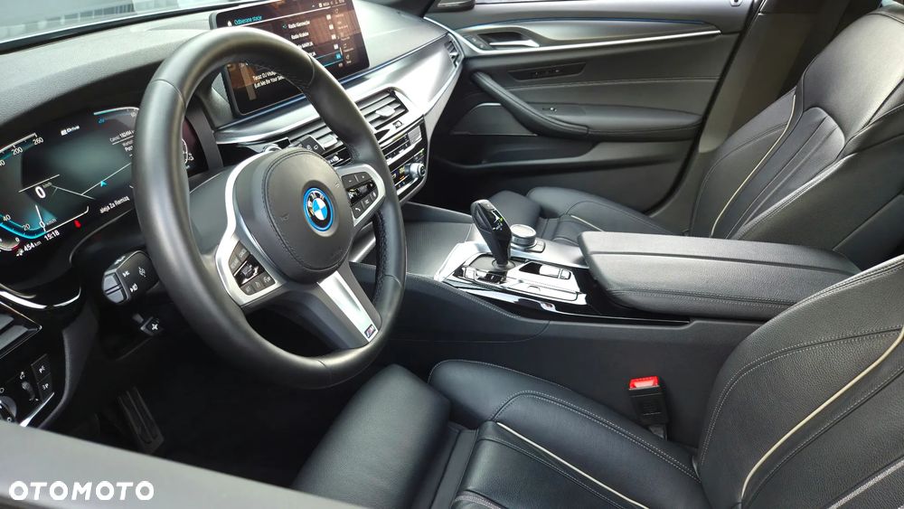 BMW Seria 5 520e M Sport sport - 23