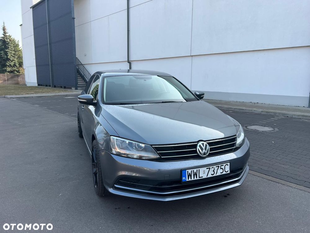 Volkswagen Jetta 2.0 Base - 4