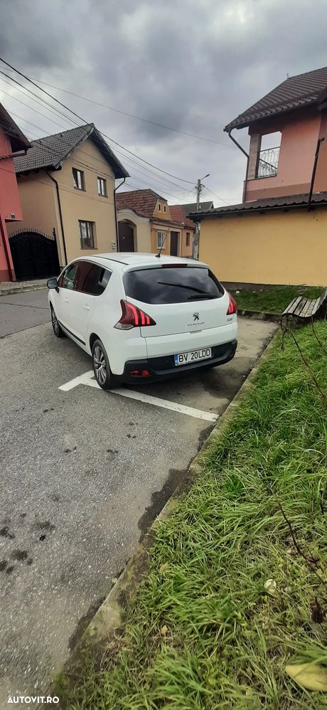 Peugeot 3008 2.0 HDI FAP Premium - 2