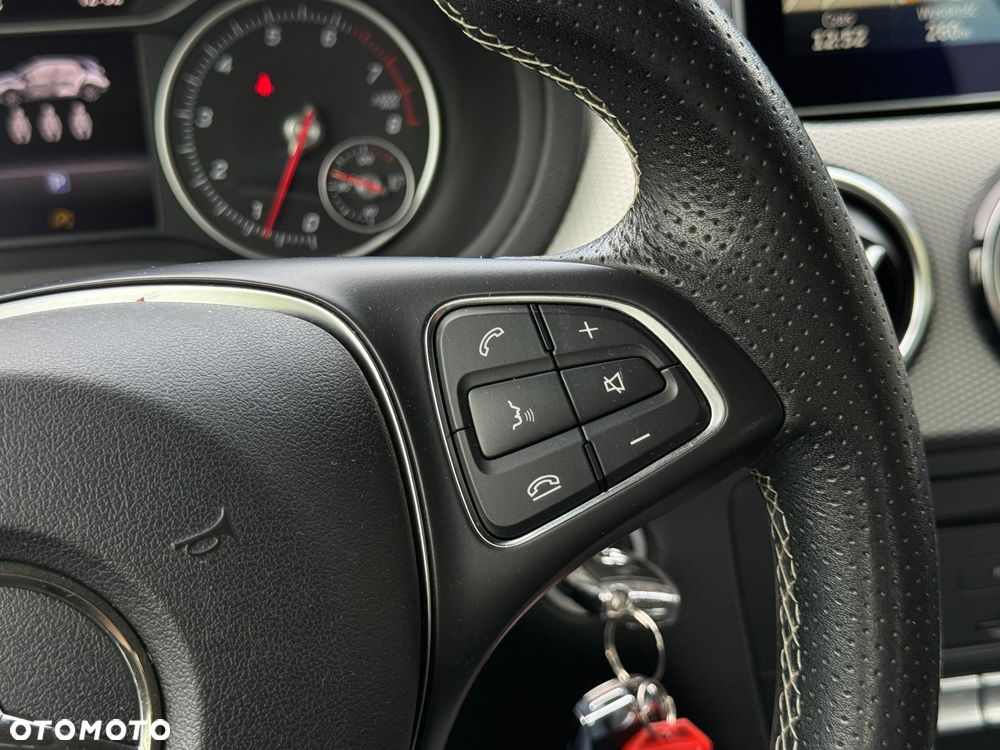 Mercedes-Benz Klasa B 180 BlueEFFICIENCY Edition Style - 29