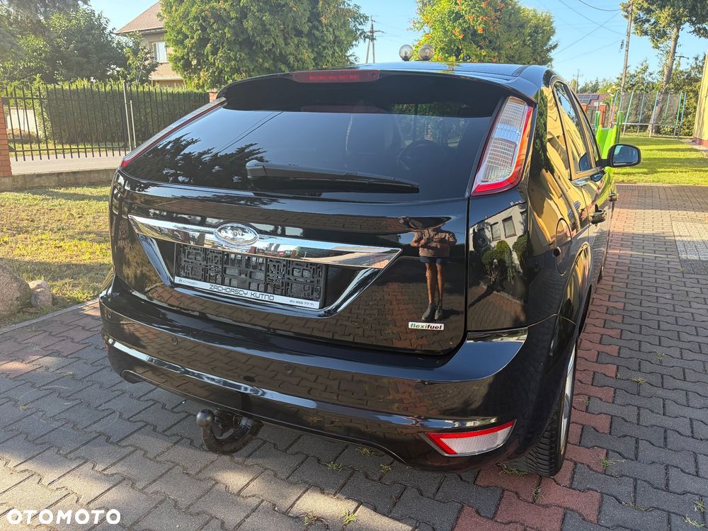 Ford Focus 1.8 Titanium - 16