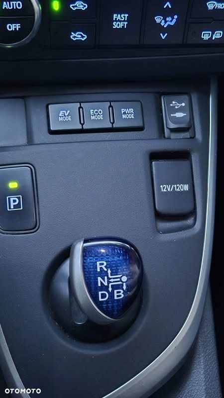 Toyota Auris - 11