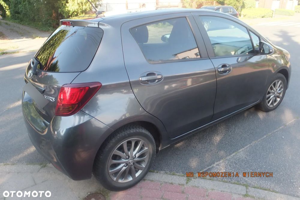 Toyota Yaris 1.33 Premium EU6 - 5