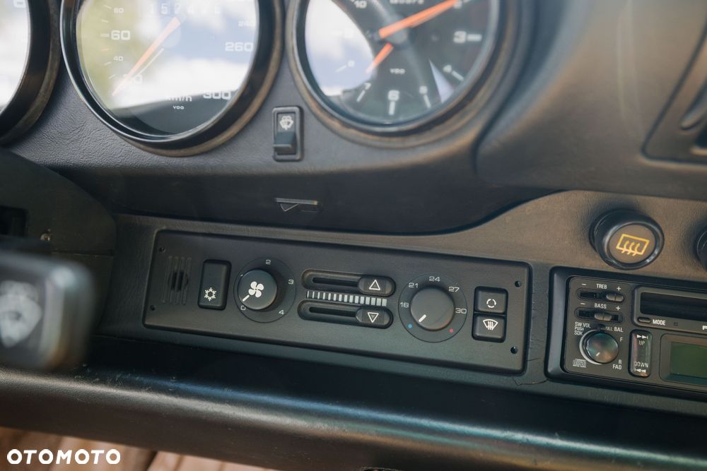 Porsche 911 - 12