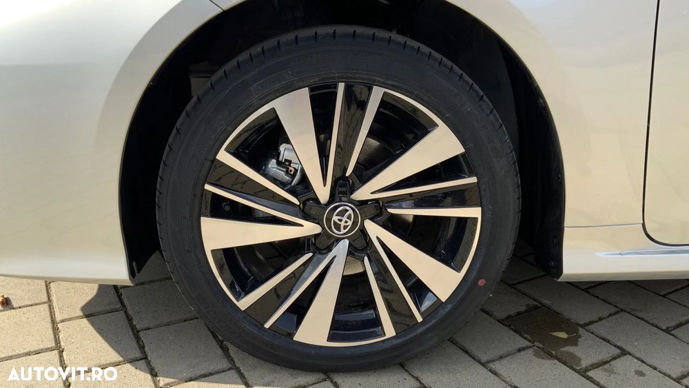 Toyota Corolla 1.8 HSD Dynamic - 34