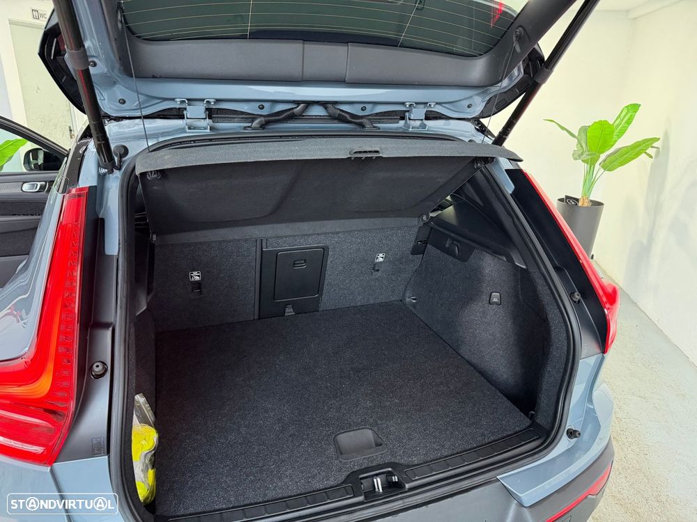 Volvo XC 40 T4 Recharge DKG RDesign Expression - 21