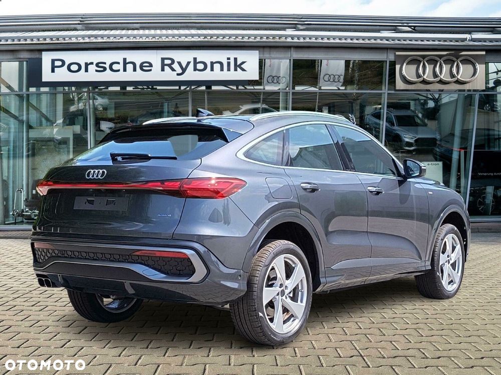 Audi Q5 Sportback - 5