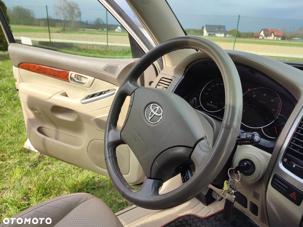 Toyota Land Cruiser 3.0 D Luna Platinium - 11