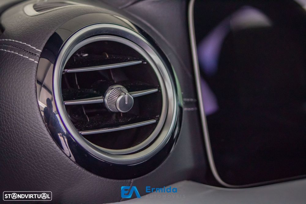 Mercedes-Benz E 300 - 53