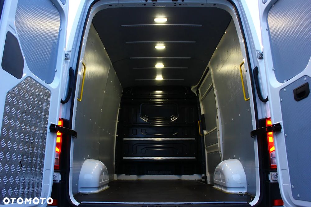 MAN TGE 3.140 2.0 TDI 140KM L3H2 BLASZAK 3 OSOBOWY PERFEKT AUTO VF23% - 37