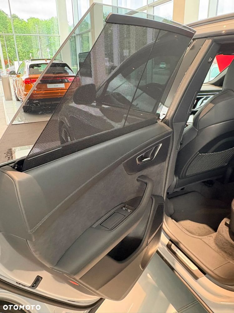 Audi RS Q8 - 11
