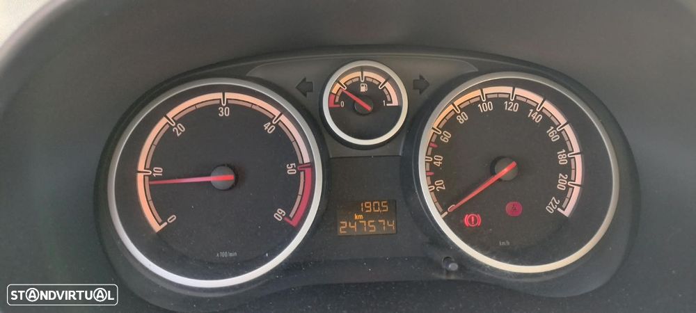 Opel Corsa 1.3 CDTi Enjoy - 4