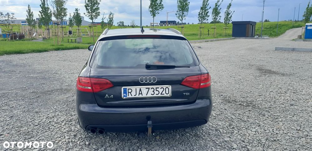 Audi A4 Avant 2.0 TDI - 5