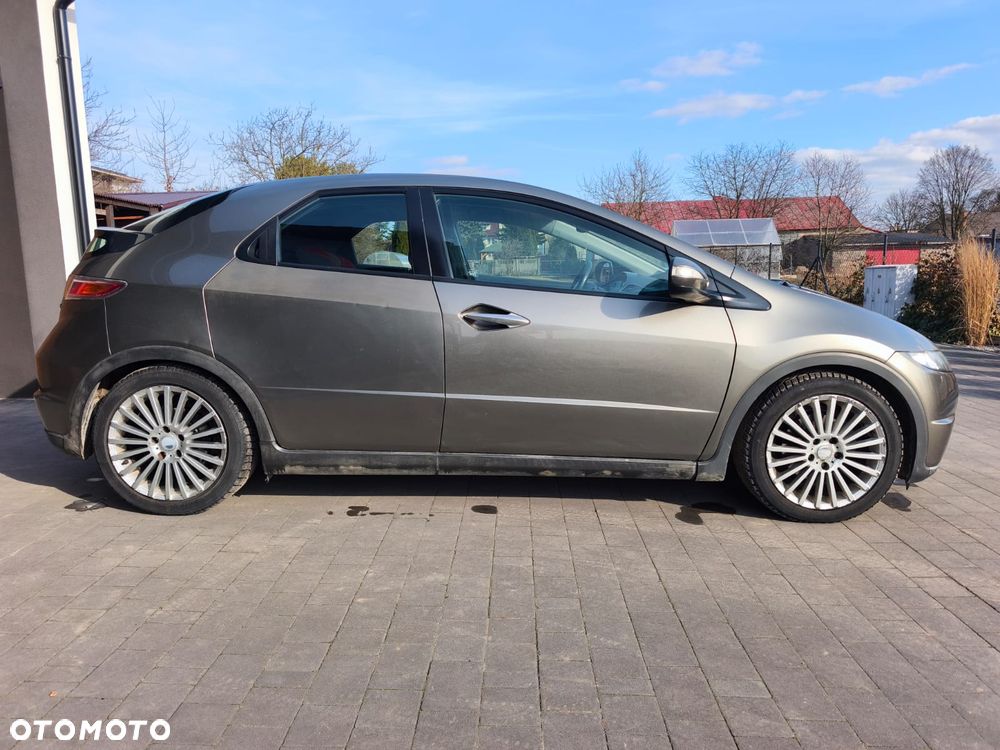 Honda Civic 1.8 Comfort - 3