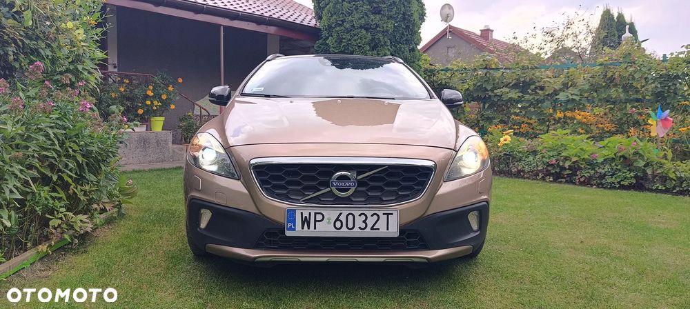 Volvo V40 Cross Country T5 Summum - 1