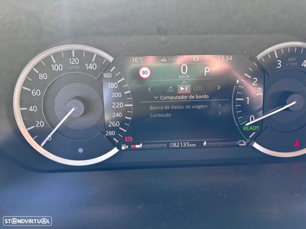 Land Rover Discovery Sport P300e SE - 37