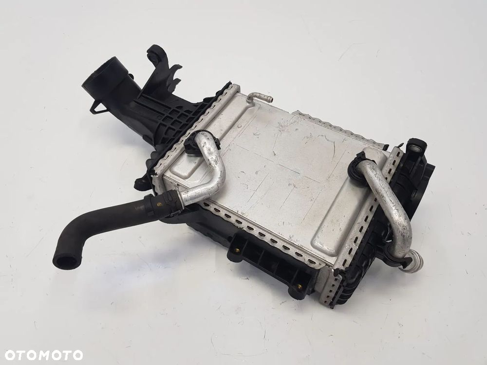 Chłodnica powietrza Intercooler Mercedes w213 w253 w257 - 4