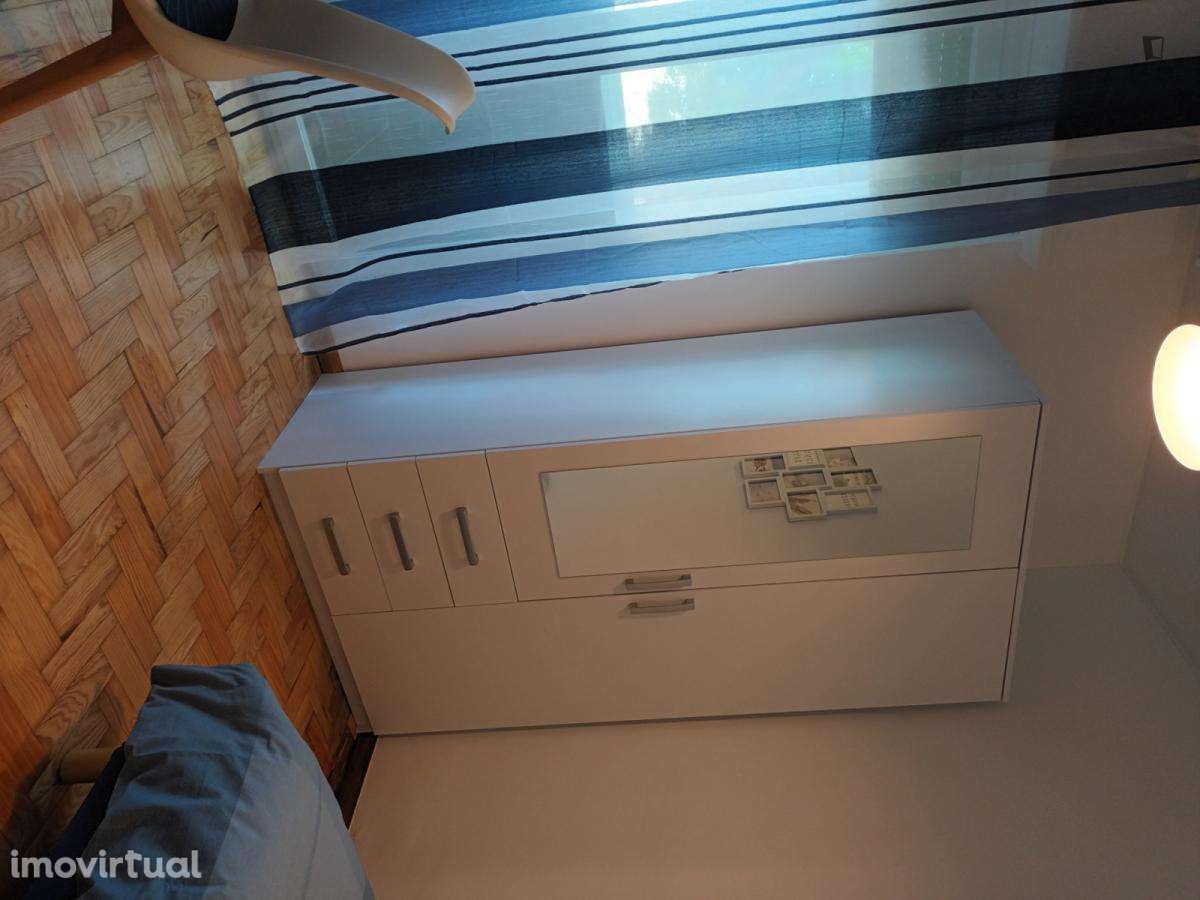 Quarto - localizado em Oeiras Lisbon - Grande imagem: 3/16