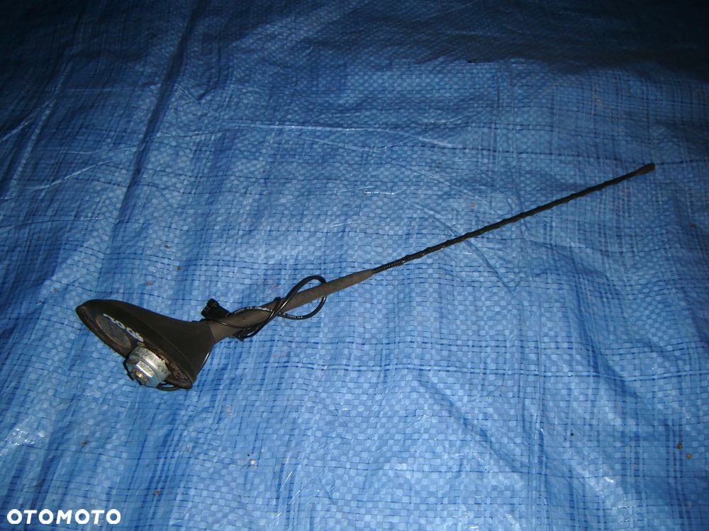peugeot 307 03r 5d antena dachowa fabryczna - 1