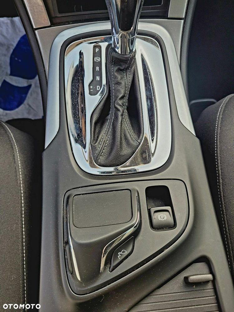 Opel Insignia 2.0 CDTI automatik Business Edition - 13