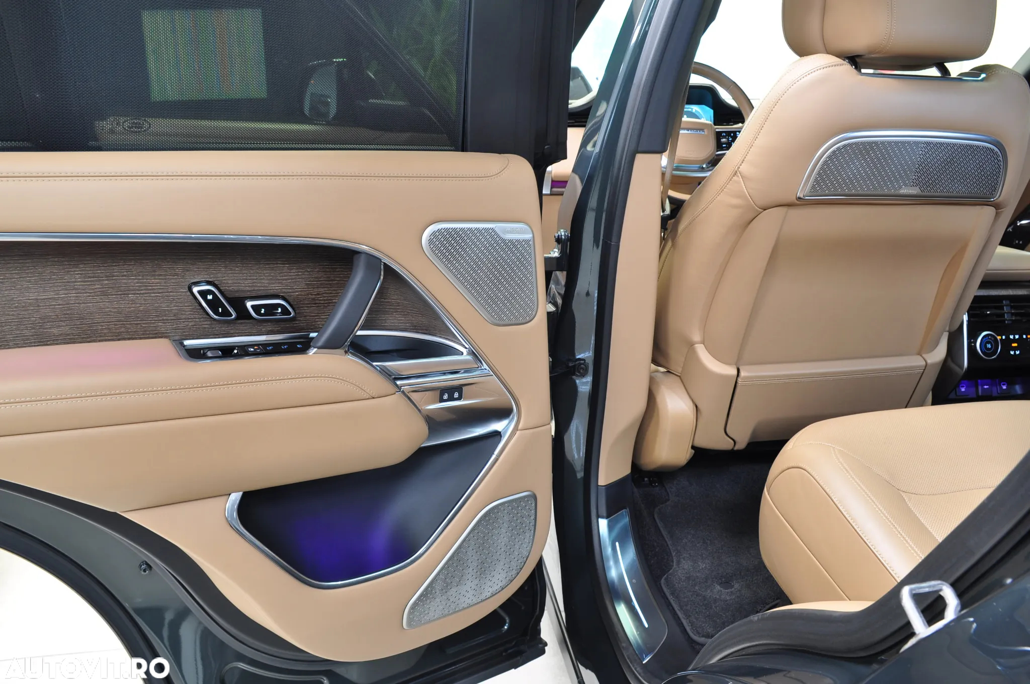 Land Rover Range Rover 3.0 I6 D350 MHEV Autobiography - 11